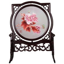 金彩霞双面绣花卉摆件 一针一线的艺术，馈赠佳品的匠心